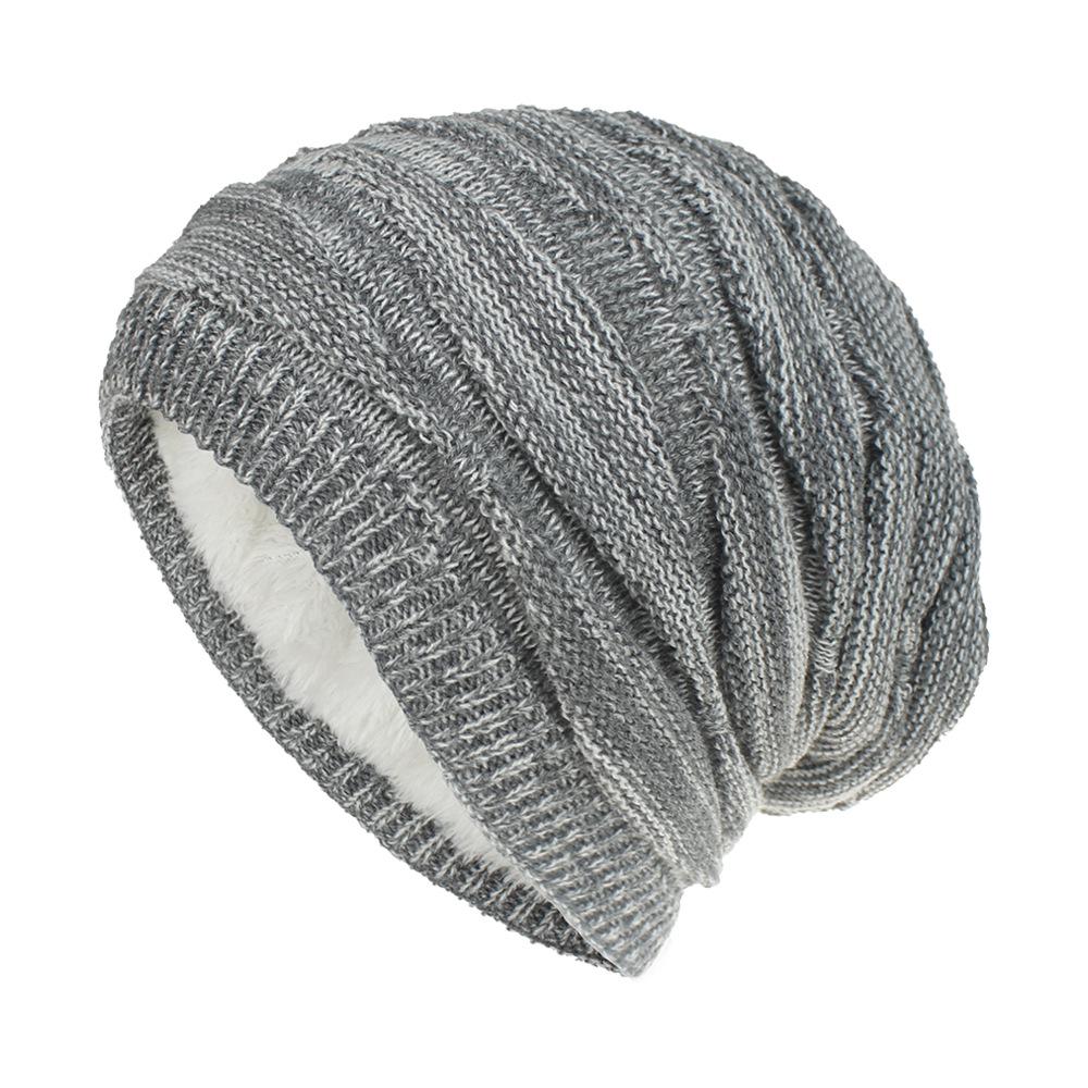 WARM KNITTED HAT